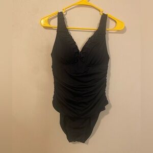 Jantzen women’s swimwear size 6
